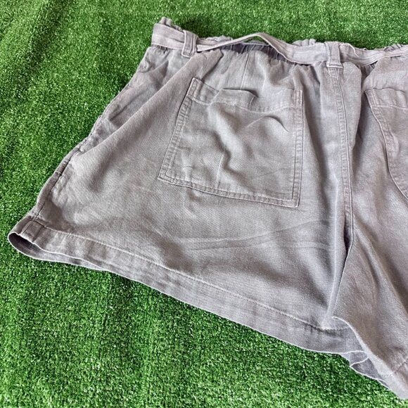 Terra & Sky Elastic Waist Loose Fit Paper Bag Green Belted Shorts Plus Size 2X - Picture 14 of 14